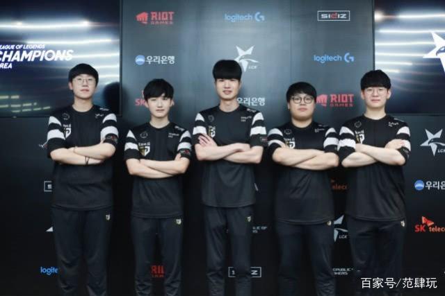 球员受到感 球员受到感