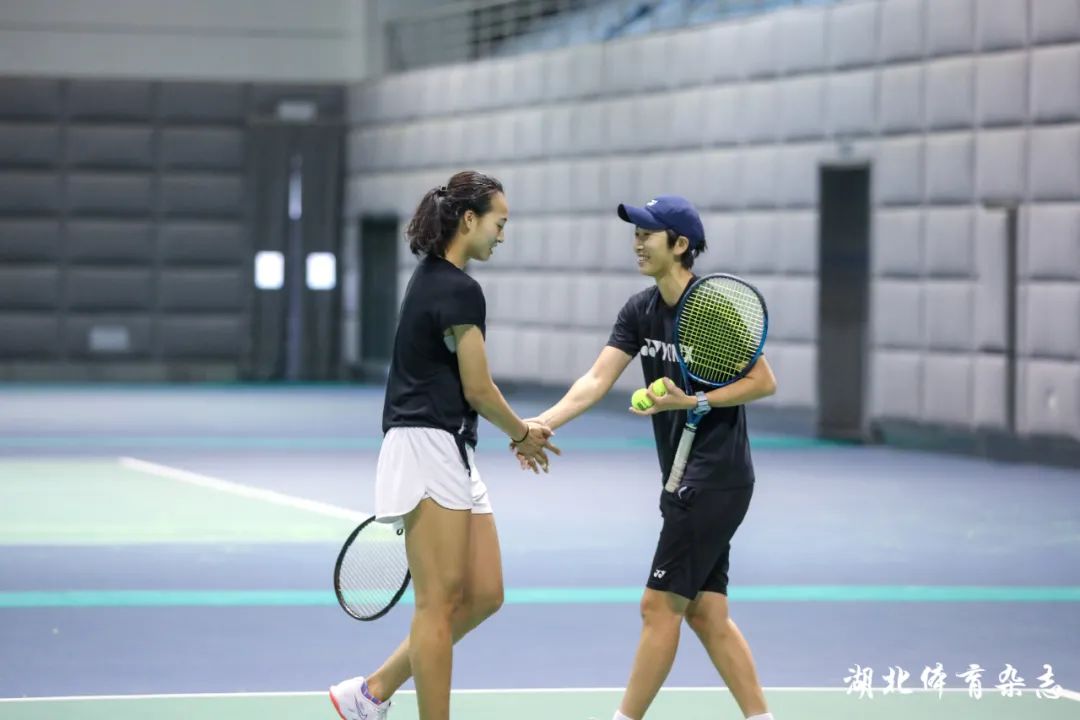 从而在比赛 从而在比赛