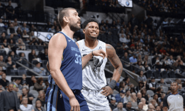 现出了卓越 现出了卓越