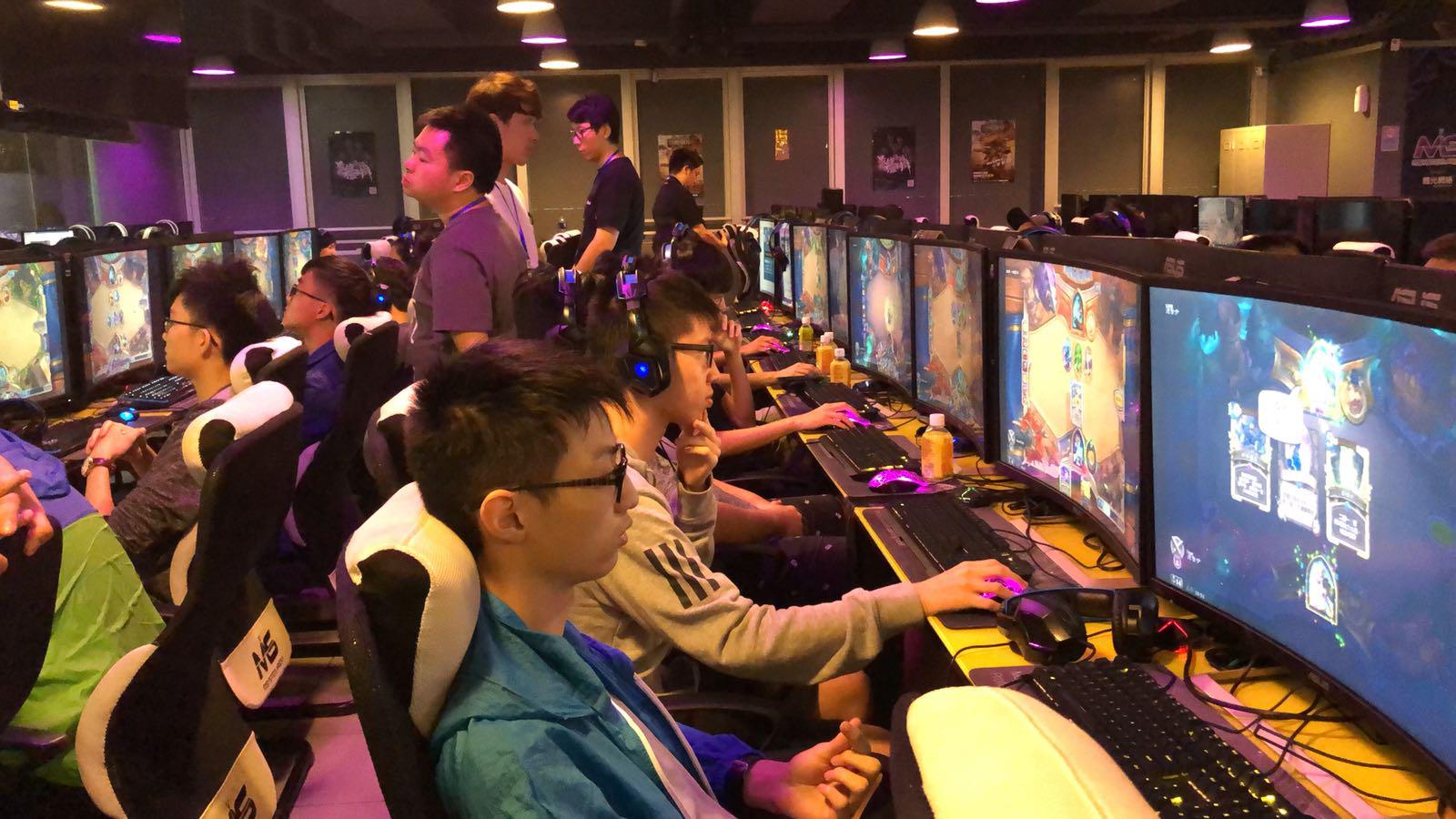 随后转会至 随后转会至