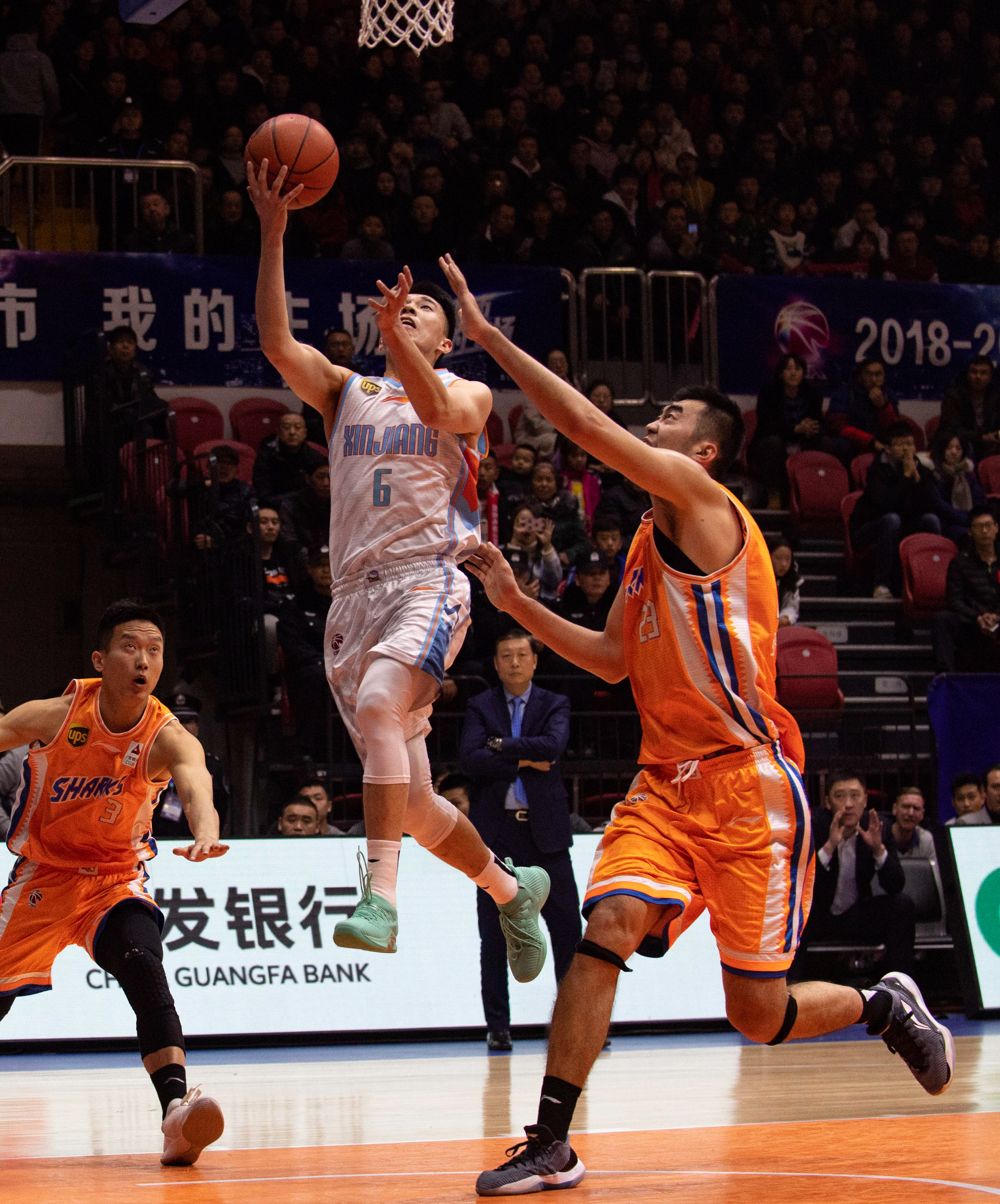 可能在两点 可能在两点