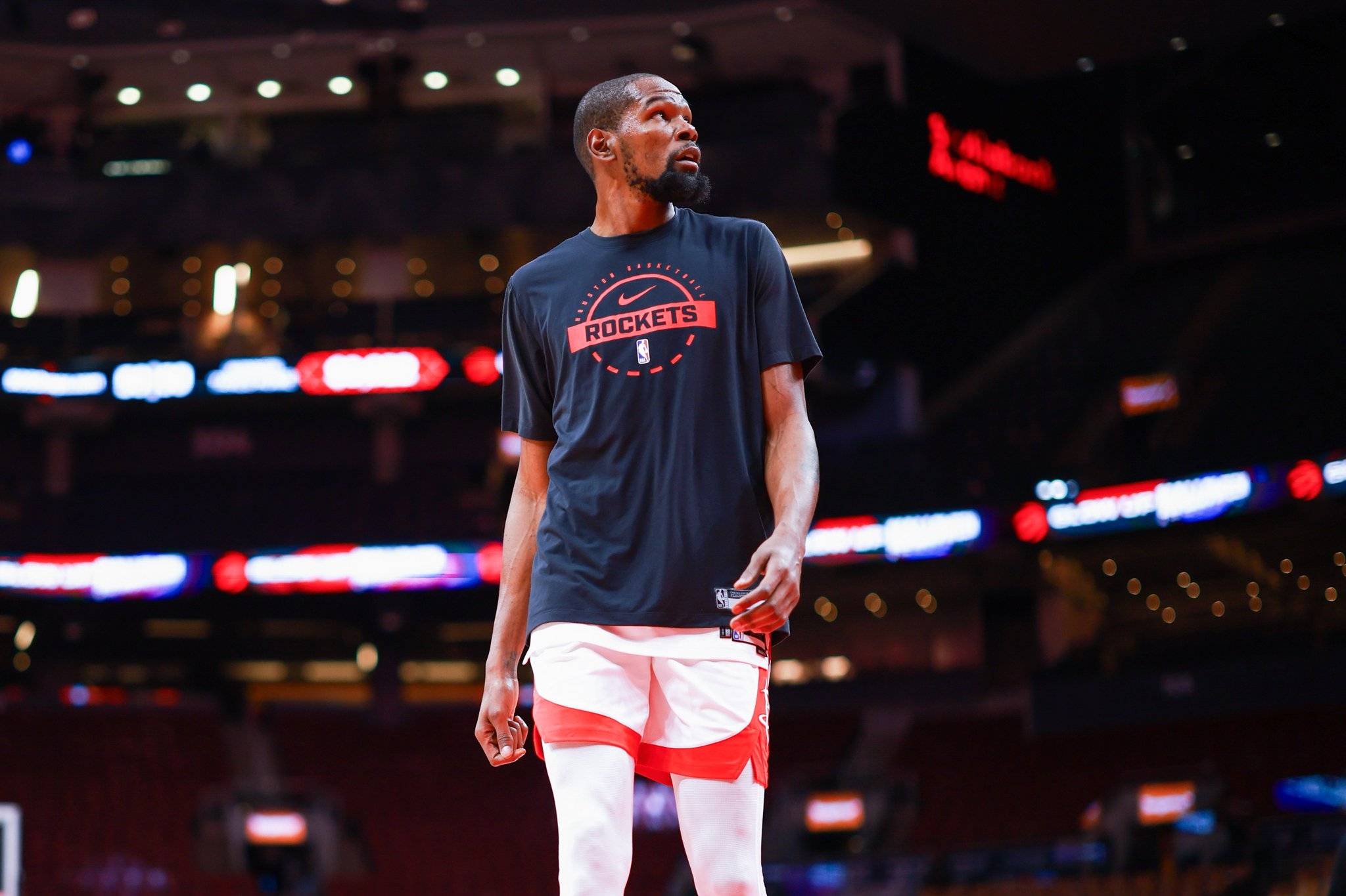 以内收中场 以内收中场