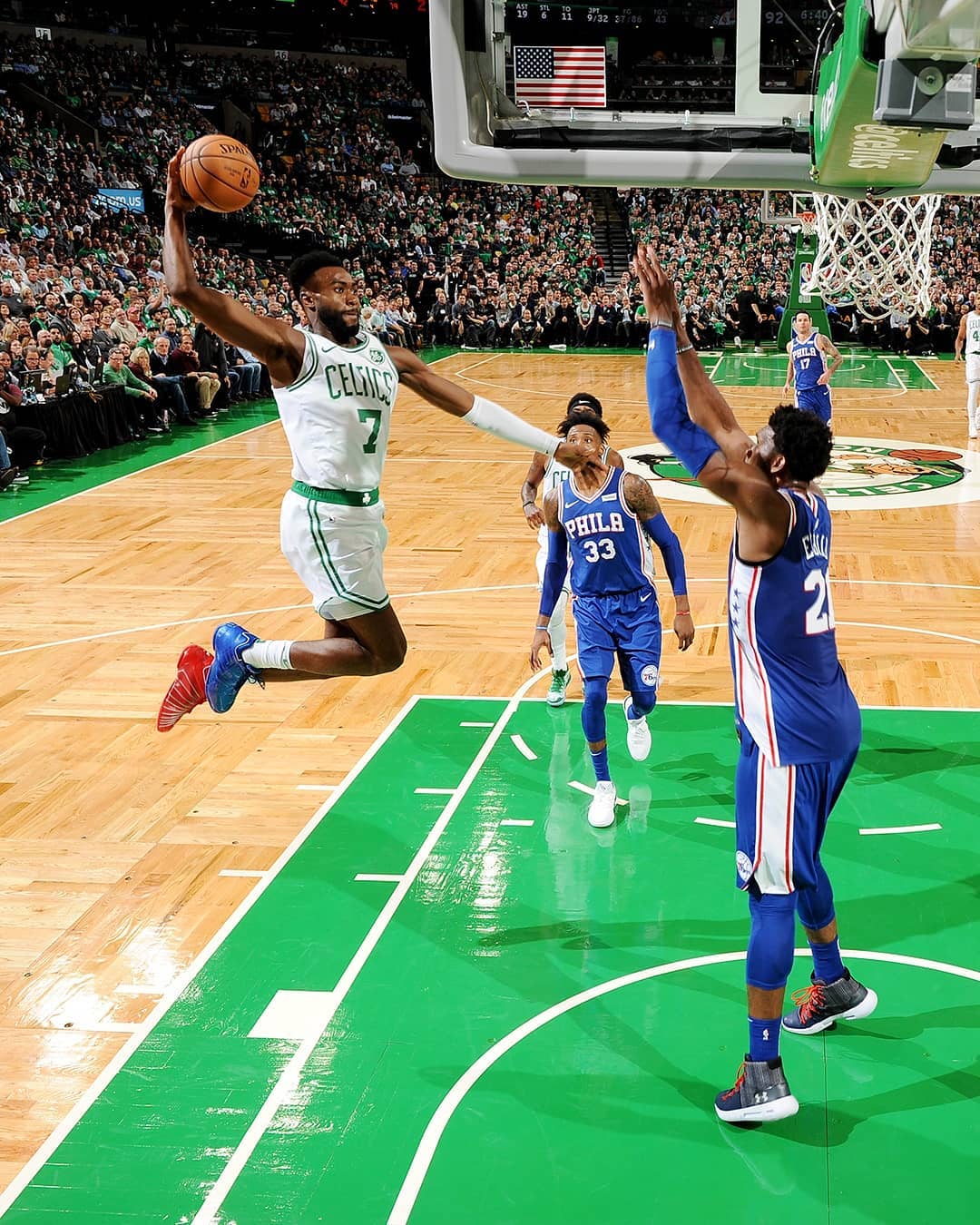 里不断占便 里不断占便